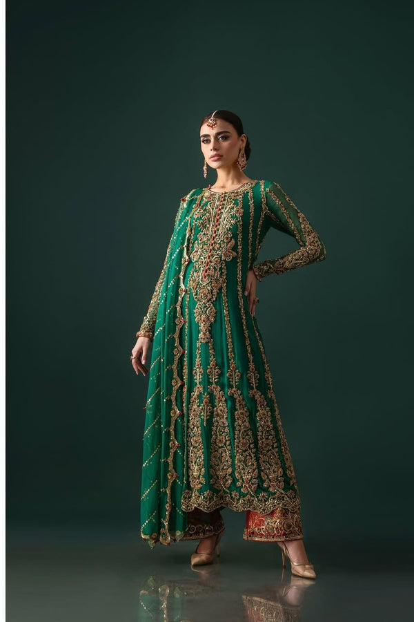 Emerald Hues | Nomi Ansari